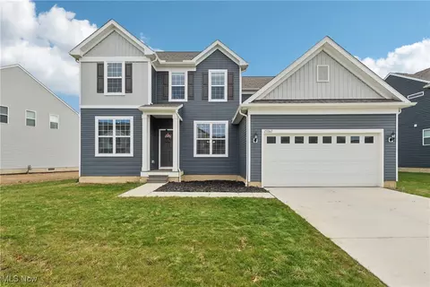 23367 St Andrews Dr, Columbia Station, OH 44028