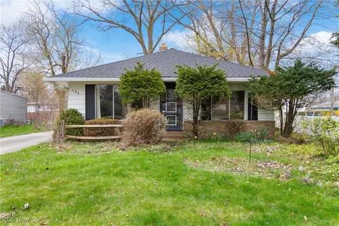 145 Pinehurst Blvd, Eastlake, OH 44095