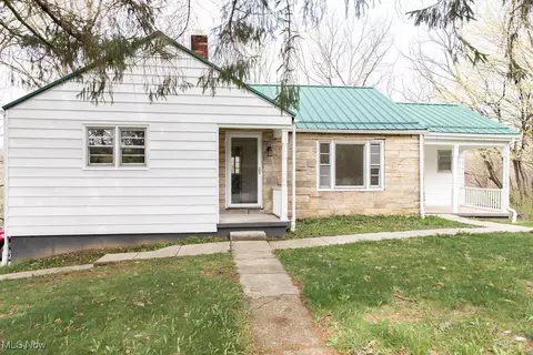 67060 Warnock Rd, Saint Clairsville, OH 43950