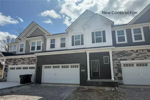 4360 Palomar Ln, Westlake, OH 44145
