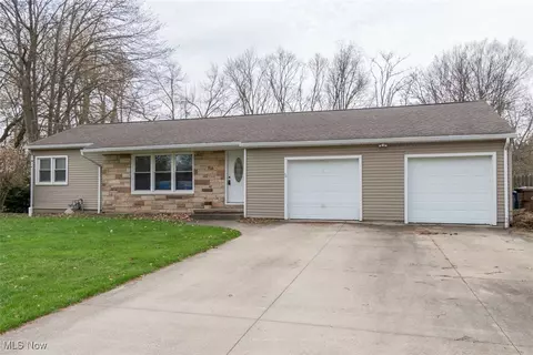 156 Odelle Dr, Akron, OH 44319