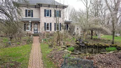 10303 Mount Eaton Rd, Wadsworth, OH 44281