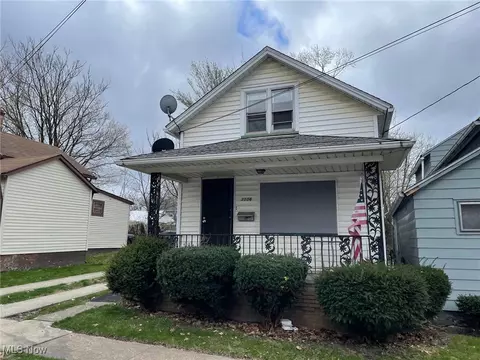 8106 Spafford Rd, Cleveland, OH 44105
