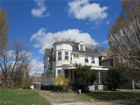 1831 Knowles St, East Cleveland, OH 44112