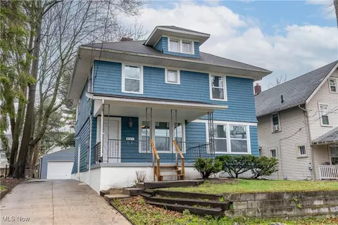 991 Bloomfield Ave, Akron, OH 44302