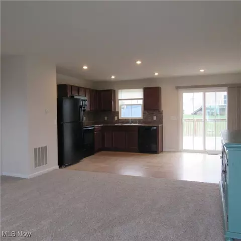 4465 Halle Cir NW, Massillon, OH 44647 photo 5