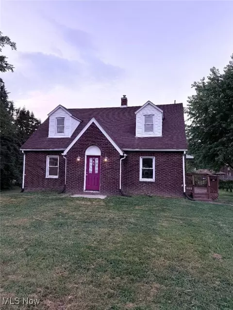 270 Coitsville Rd, Campbell, OH 44405
