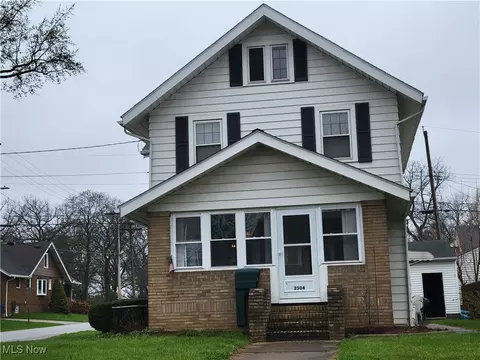 2504 Whitelaw St, Cuyahoga Falls, OH 44221