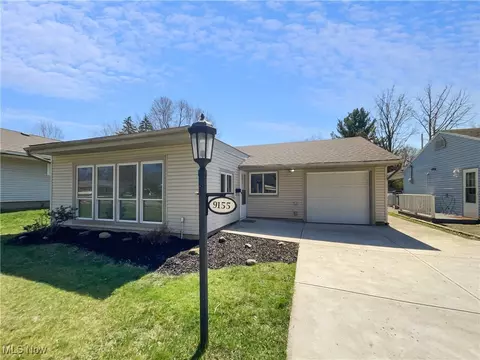 9155 Manorford Dr, Cleveland, OH 44130