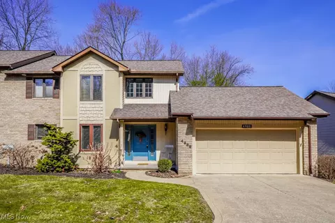 4989 Belden Park Dr NW, North Canton, OH 44720