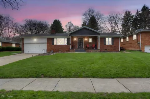 679 Garnette Rd, Akron, OH 44313