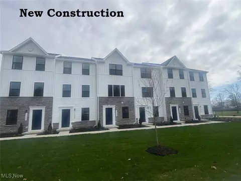 5598 Sea Glass Ln #B-2, Mentor, OH 44060