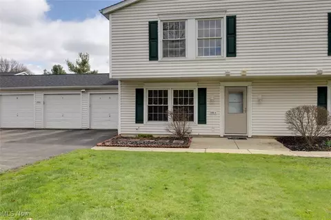 266 Canterbury Ln, Medina, OH 44256