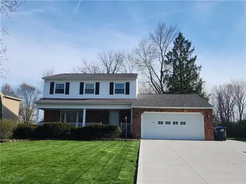4160 Tudor Ave, Brunswick, OH 44212
