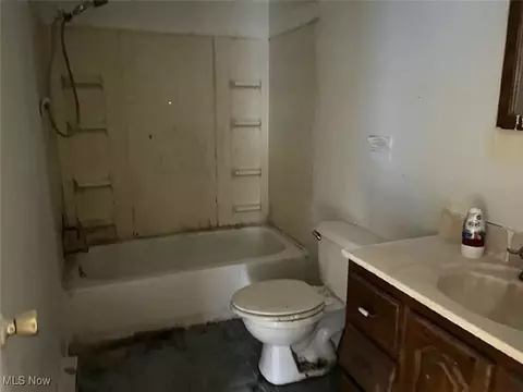 9067 Horn Rd, Windham, OH 44288 photo 9