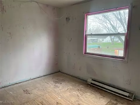 9067 Horn Rd, Windham, OH 44288 photo 6
