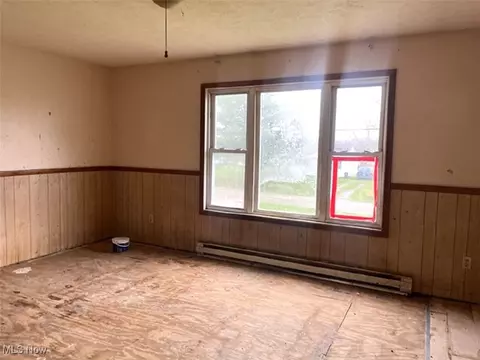 9067 Horn Rd, Windham, OH 44288 photo 2