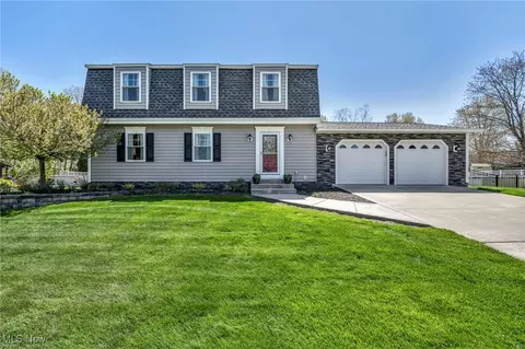 7104 S Meadow Dr, Concord, OH 44077