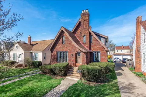 4140 W 160th St, Cleveland, OH 44135