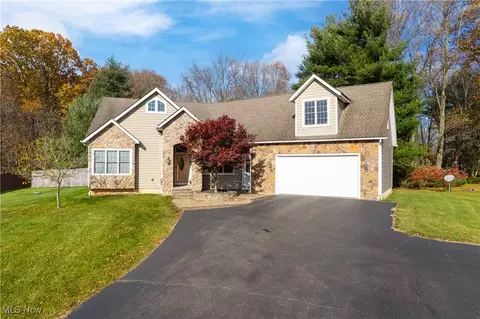 353 Granger Rd, Medina, OH 44256