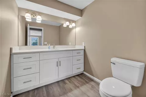 Bath - 34600 Mcafee Dr, Solon, OH 44139 photo 4 of 5
