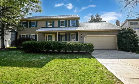 7243 Winchester Dr, Solon, OH 44139