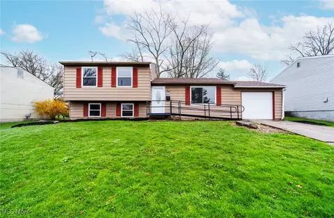 251 Harold Ln, Campbell, OH 44405