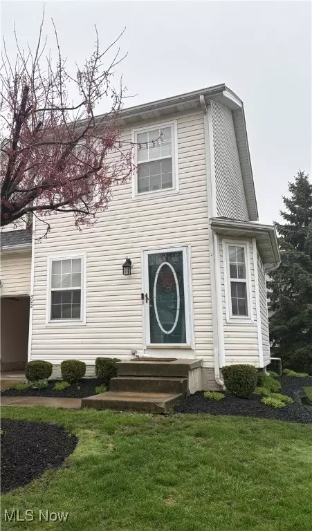 322 Ivy Ln #12, Painesville, OH 44077