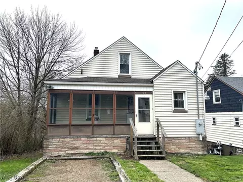 165 Elk, Weirton, WV 26062