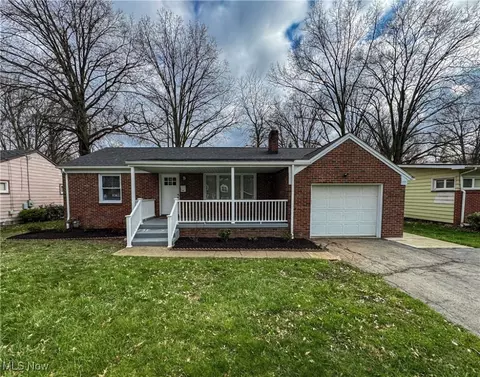 155 Euclid Blvd, Liberty, OH 44505