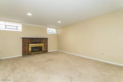 100 E 196th St, Euclid, OH 44119 photo 35
