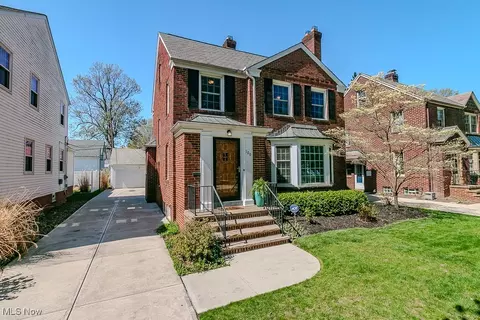 100 E 196th St, Euclid, OH 44119 photo 2