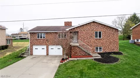 105 Garfield Way, Follansbee, WV 26037