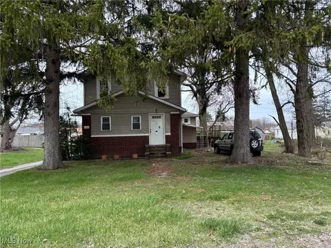 676 W Tennessee Ave, Sebring, OH 44672