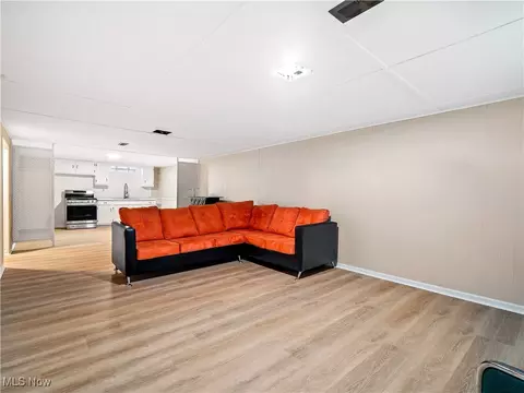 Living - 359 Beeler Dr, Berea, OH 44017 photo 6 of 6