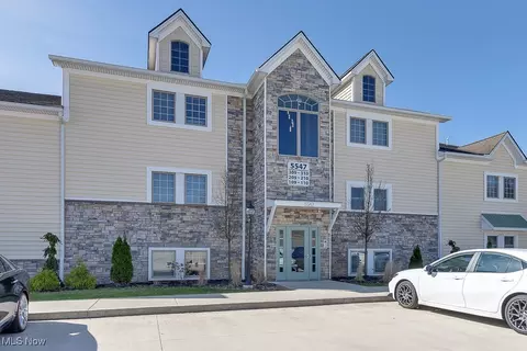 5547 Beavercrest Dr #210, Lorain, OH 44053