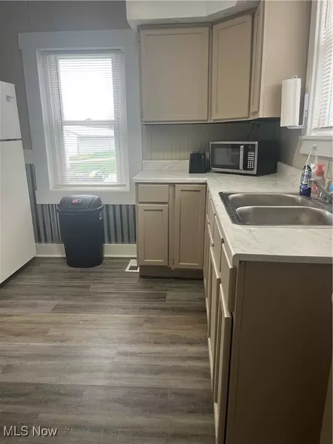 Kitchen - 1355 Main St, Dresden, OH 43821 photo 2 of 2