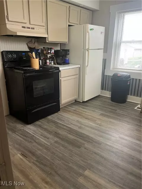Kitchen - 1355 Main St, Dresden, OH 43821 photo 1 of 2