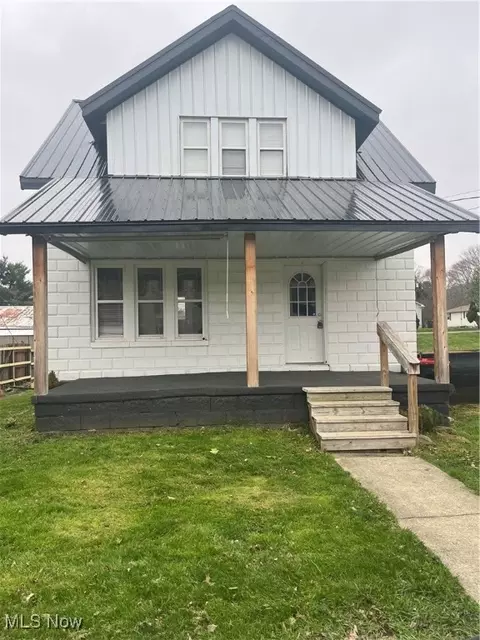 1355 Main St, Dresden, OH 43821