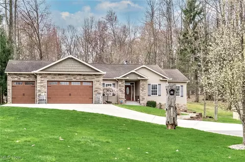 11964 Bonnie Brae Dr SW, Massillon, OH 44647