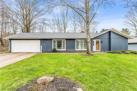 6434 Mills Creek Ln, North Ridgeville, OH 44039