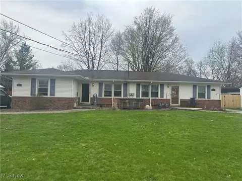 1856-1860 Clearbrook Dr, Stow, OH 44224