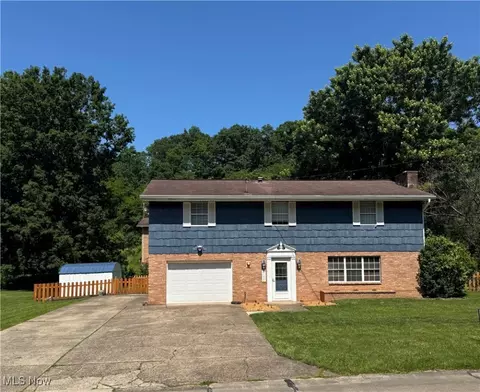 15 Brown Ave, Parkersburg, WV 26101