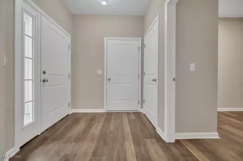 216 Alexander Dr, Elyria, OH 44035 photo 13