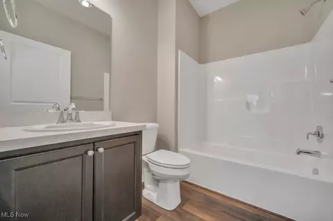 216 Alexander Dr, Elyria, OH 44035 photo 33