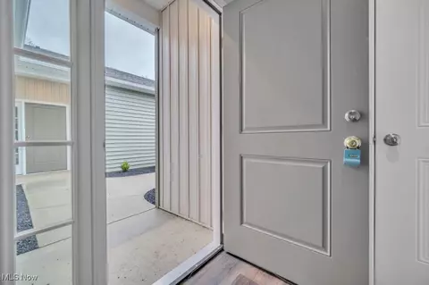 216 Alexander Dr, Elyria, OH 44035 photo 14