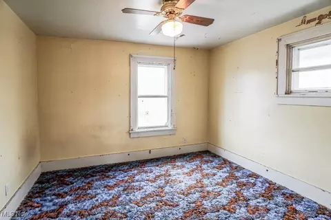 Bedroom - 400 E Line St, Minerva, OH 44657 photo 2 of 3