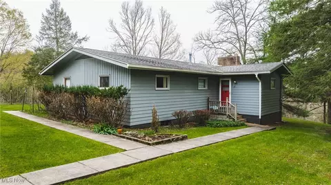 1393 Murphytown Rd, Davisville, WV 26142