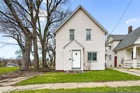 9611 Dunlap Ave, Cleveland, OH 44105