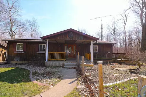 9920 River Rd, Huron, OH 44839